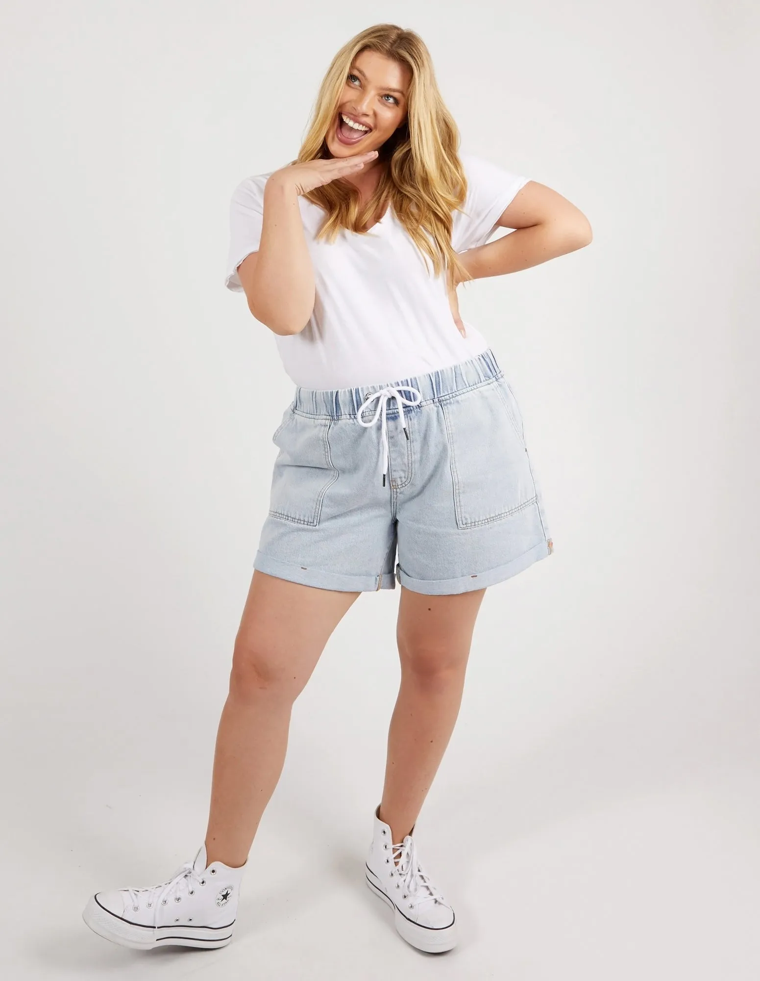 Emma Relaxed Denim Short Light Blue Wash