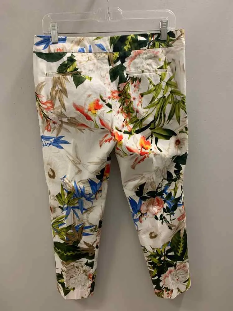 Size 8 SAINT TROPEZ BOTTOMS CRM/GRN/BLU/CORAL Floral CAPRI Pants